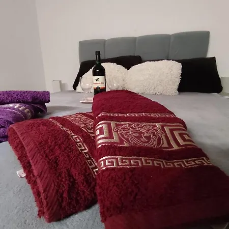 Stan Na Izdavanje, Trebevicka 45 Lägenhet