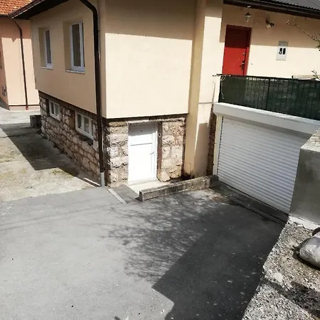 Stan Na Izdavanje, Trebevicka 45 * Sarajevo