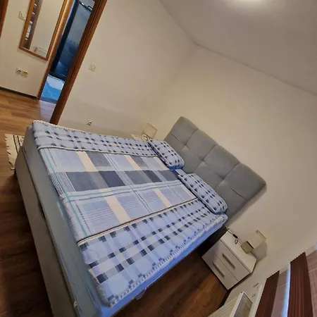 Stan Na Izdavanje, Trebevicka 45 Lägenhet